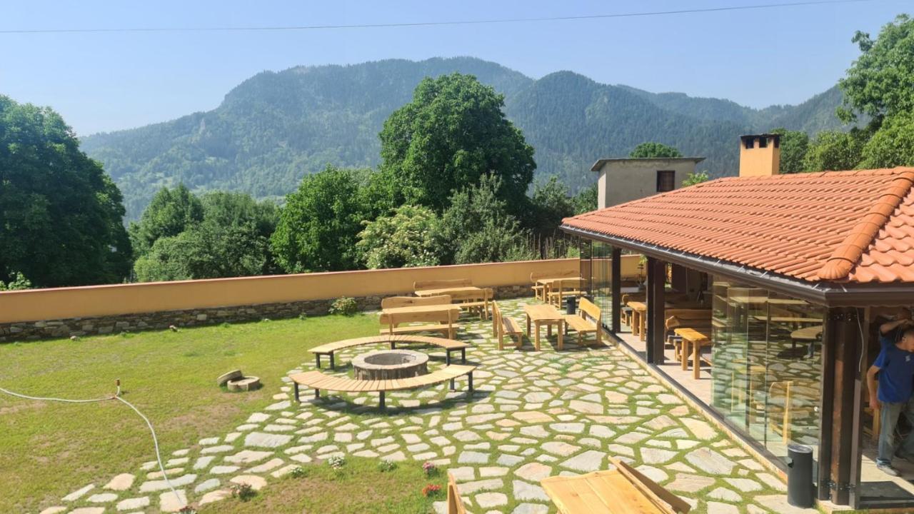 Guesthouse Nefertiti スモーリャン エクステリア 写真