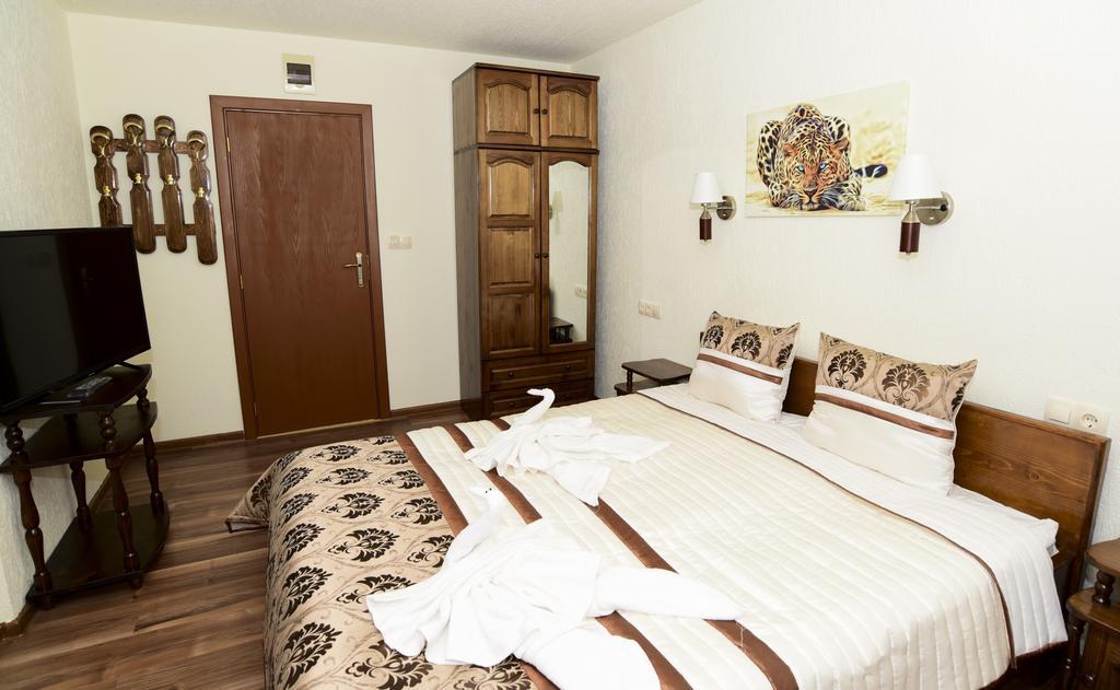 Guesthouse Nefertiti スモーリャン エクステリア 写真